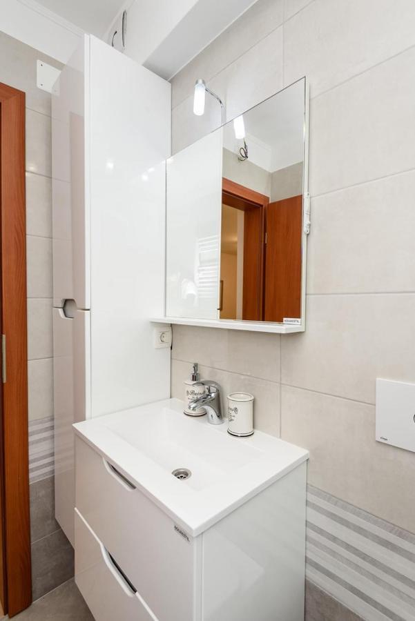 Apartment Jadranka With Sea View In Rogotin Exterior foto