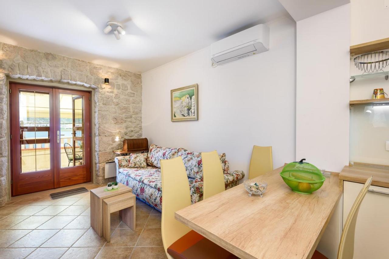Apartment Jadranka With Sea View In Rogotin Exterior foto